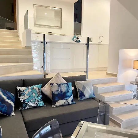 Apartment Capistrano Playa, Modern Within Walking Distance To Burriana