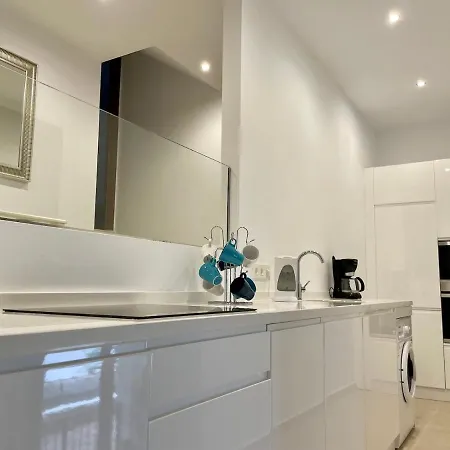 Capistrano Playa, Modern Within Walking Distance To Burriana *