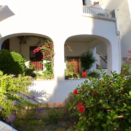 Capistrano Playa, Modern Within Walking Distance To Burriana Apartment